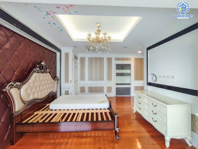 *****บ้านเดี่ยวมือสองนนทบุรี หลังมุม! ม.ไลฟ์บางกอกบูเลอวาร์ด ราชพฤกษ์-รัตนาธิเบศร์ บ้านสวยสไตล์โมเดิร์น แบรนด์ SC ASSET* ตกแต่งบิ้วท์อินพร้อมอยู่ เนื้อที่ 70.90 ตร.ว. ฟังก์ชัน 3 ห้องนอน 4 ห้องน้ำ แถมแอร์ 5 เครื่อง! บนทำเลเมือง สิ่งอำนวยความสะดวกครบครัน ใกล้สถานีรถไฟฟ้าสายสีม่วง "บางรักน้อยท่าอิฐ"...